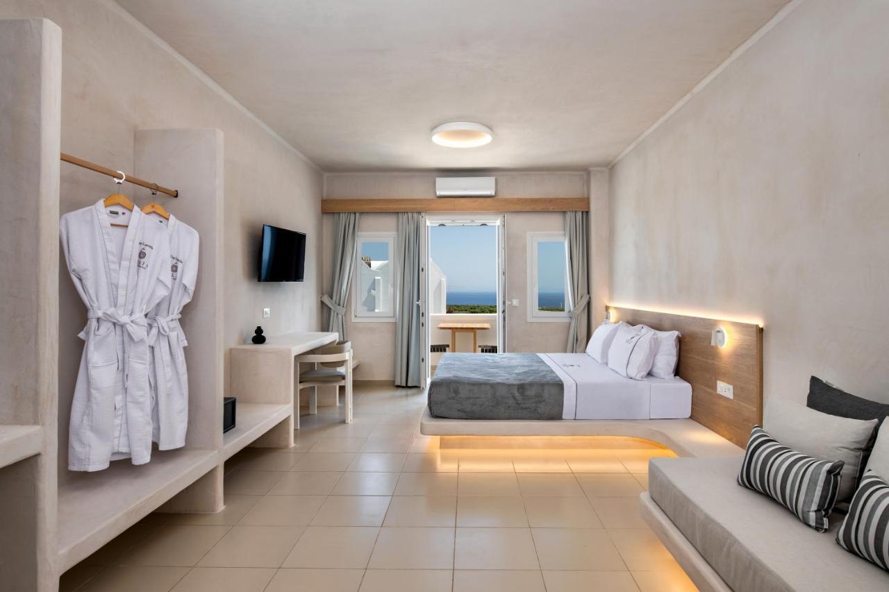 Aelia Luxury Suites 카르테라도스 외부 사진 A room at the hotel