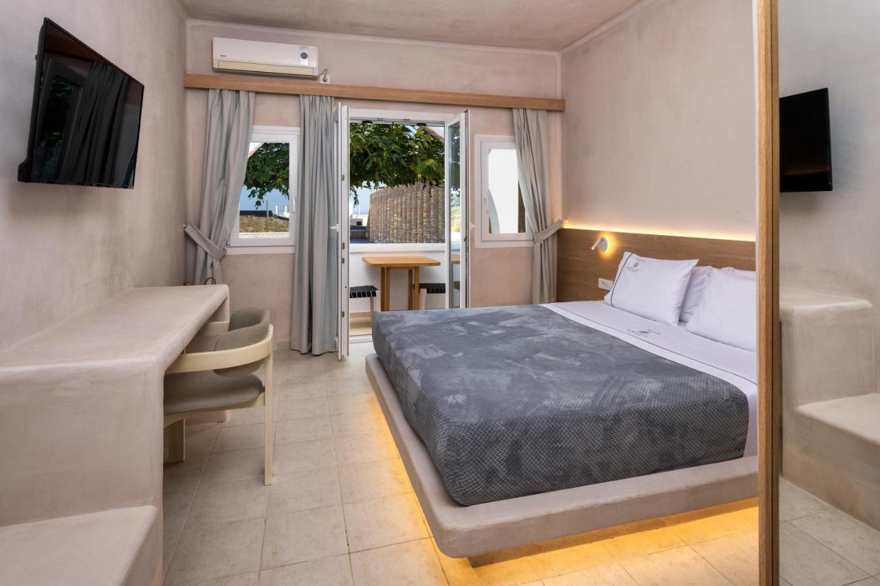 Aelia Luxury Suites 카르테라도스 외부 사진 A room at the hotel