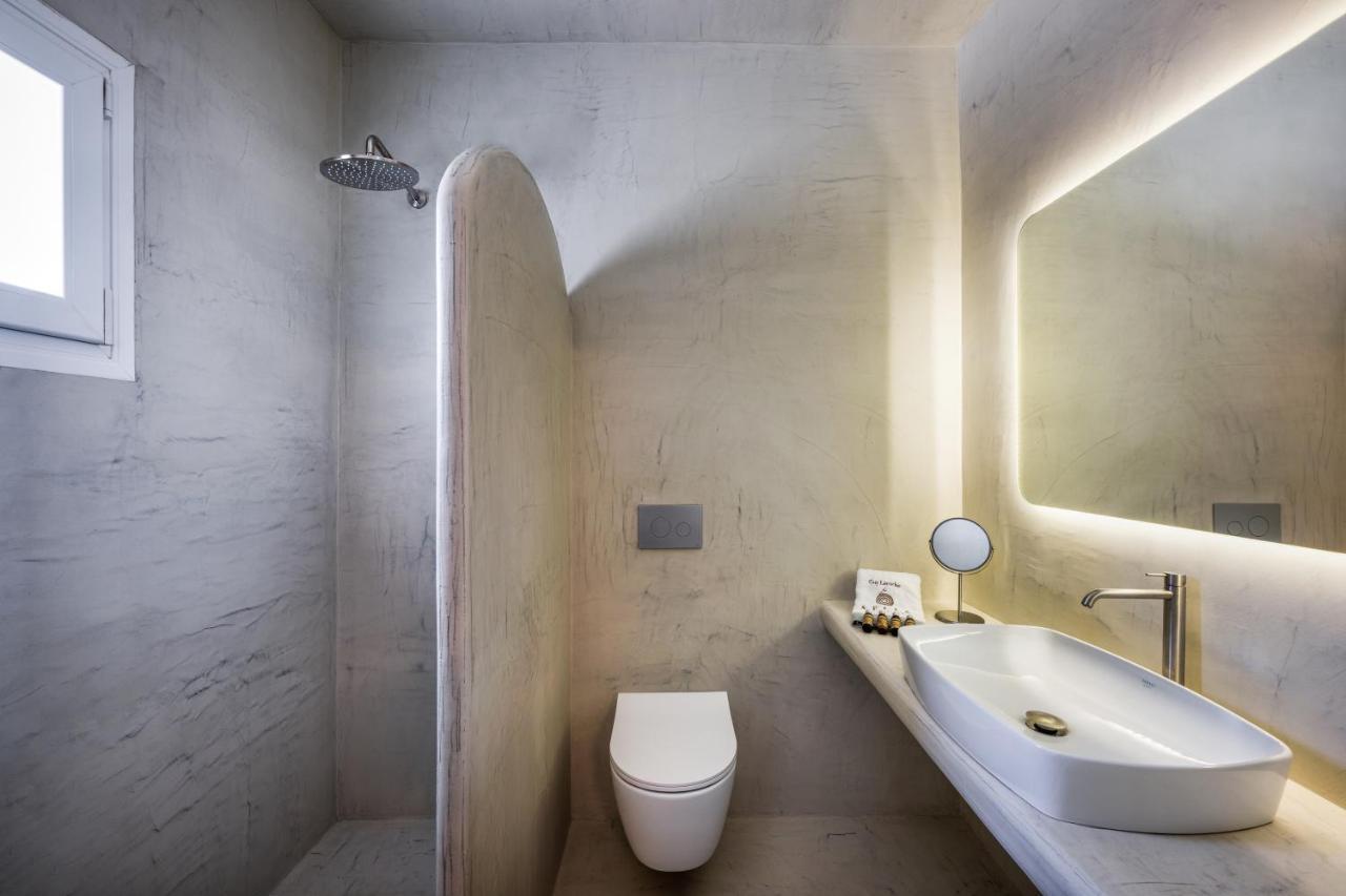 Aelia Luxury Suites 카르테라도스 외부 사진 Bathroom